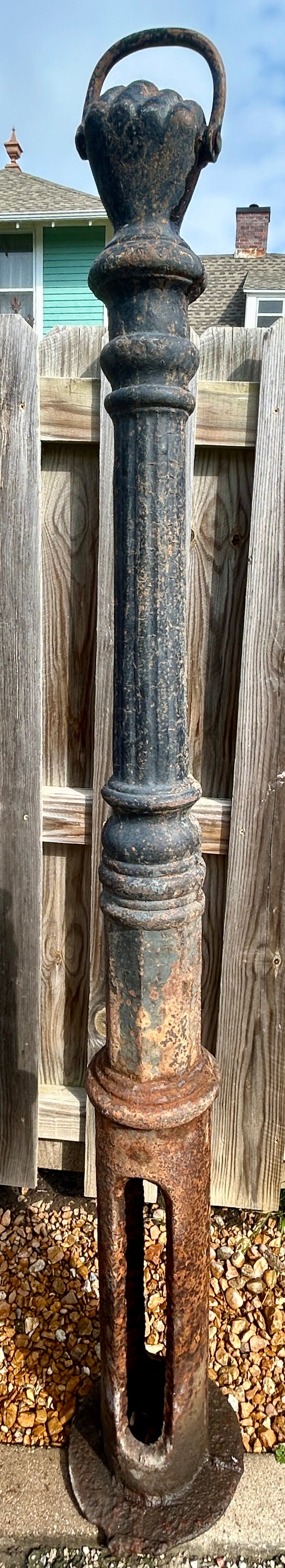 CAST IRON ANTIQUE RARE FIGURAL HITCHING POST SHAPED LIKE RAISED CLENCHED FIST