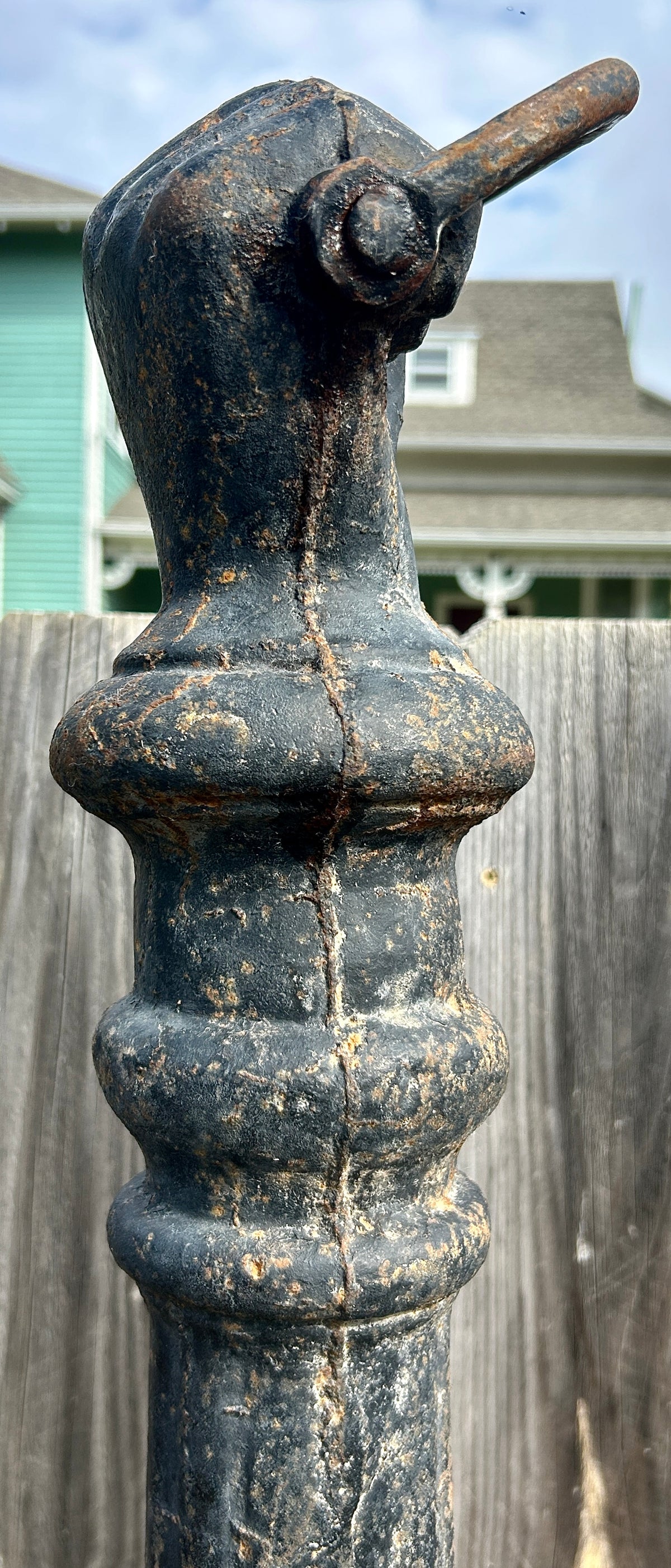 CAST IRON ANTIQUE RARE FIGURAL HITCHING POST SHAPED LIKE RAISED CLENCHED FIST