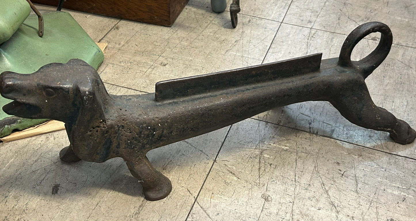 SPLAY LEGGED CAST IRON UNUSUAL DACHSHUND ANTIQUE FOOT SCRAPER