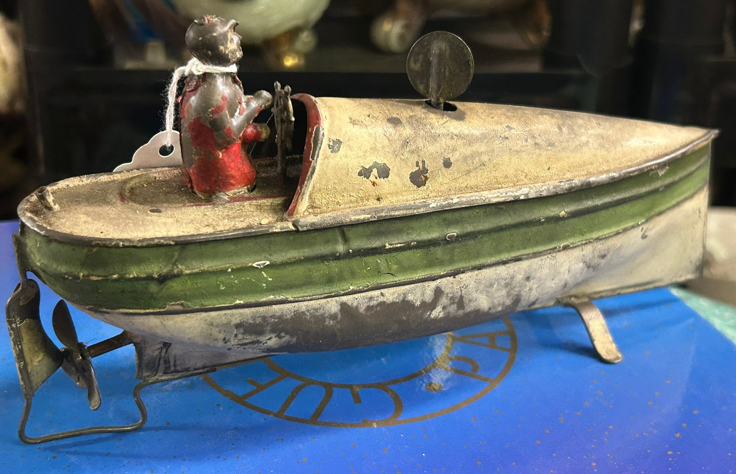 ANTIQUE TIN WIND UP BOAT