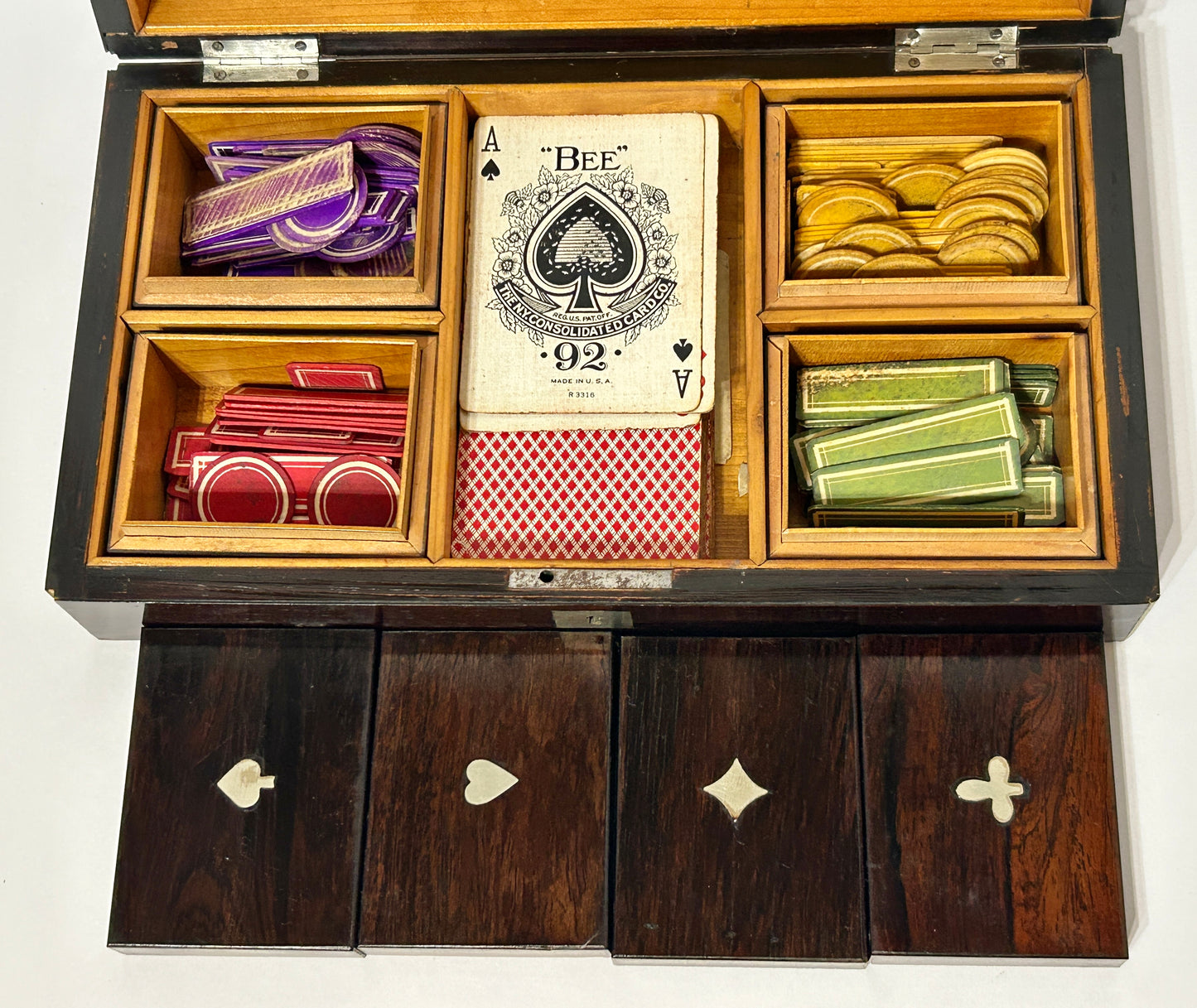 CARD COUNTERS IN ANTIQUE ROSEWOOD BOX WITH DYED BONE COUNTERS