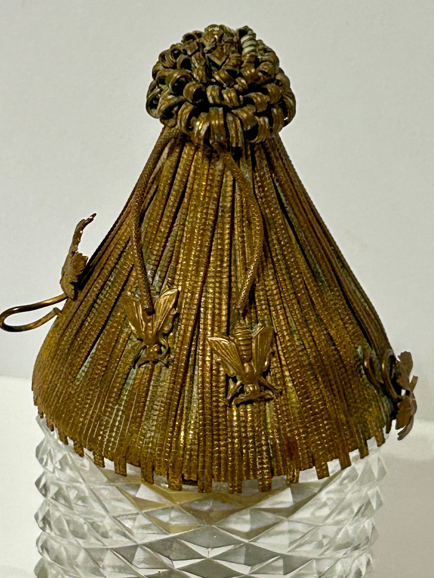 CIGARETTE LIGHTER BY EVANS SHAPED LIKE CRYSTAL & BRASS BEEHIVE