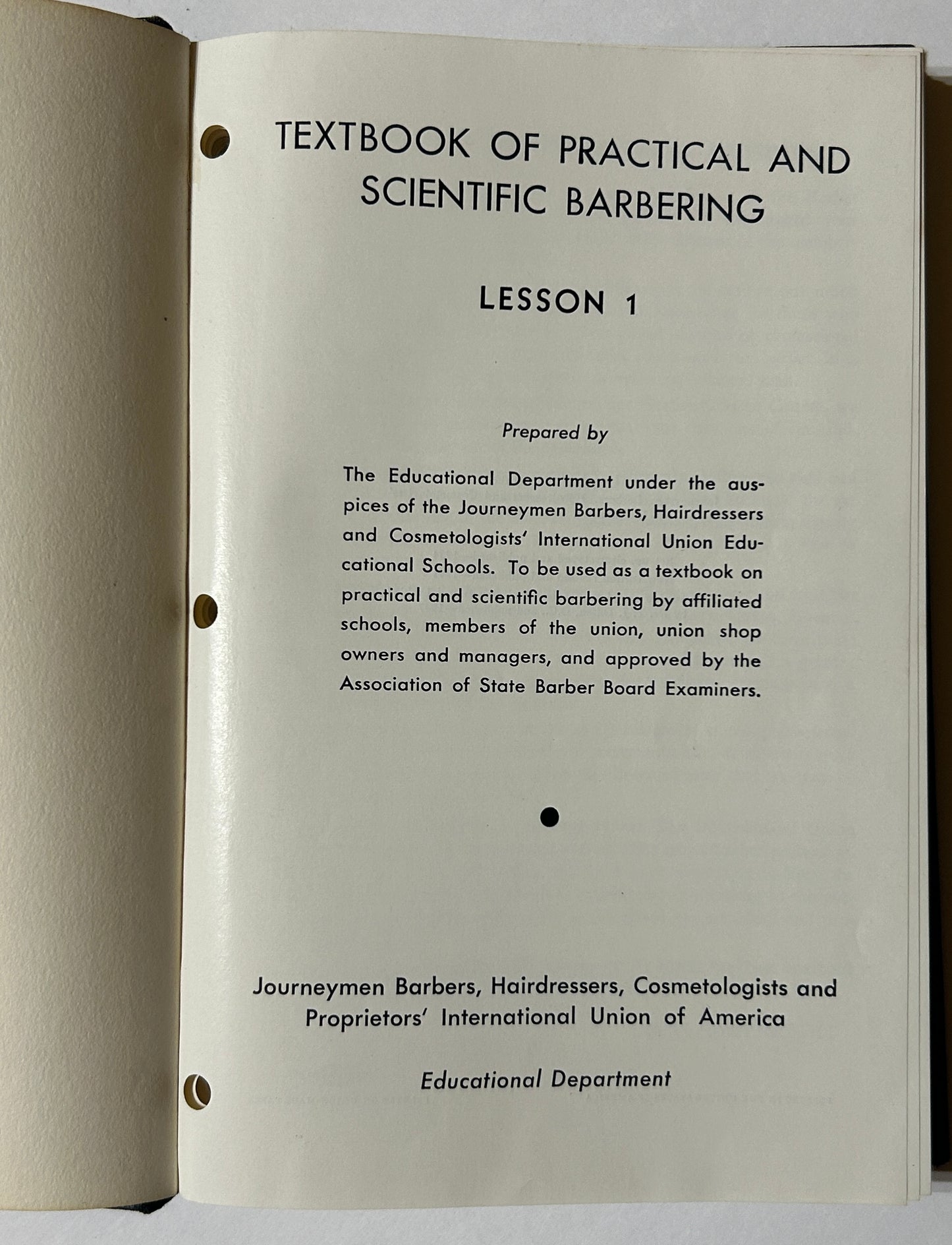 BARBER TEXT BOOK OF PRACTICAL SCIENTIFIC BARBERING