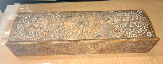 EARLY CARVED WOOD ANTIQUE BOX WITH SLIDING LID