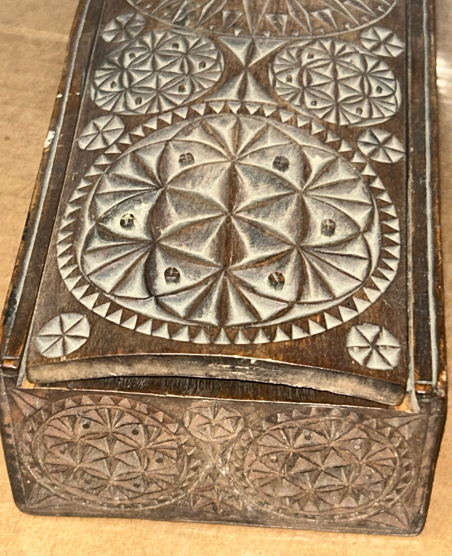 EARLY CARVED WOOD ANTIQUE BOX WITH SLIDING LID