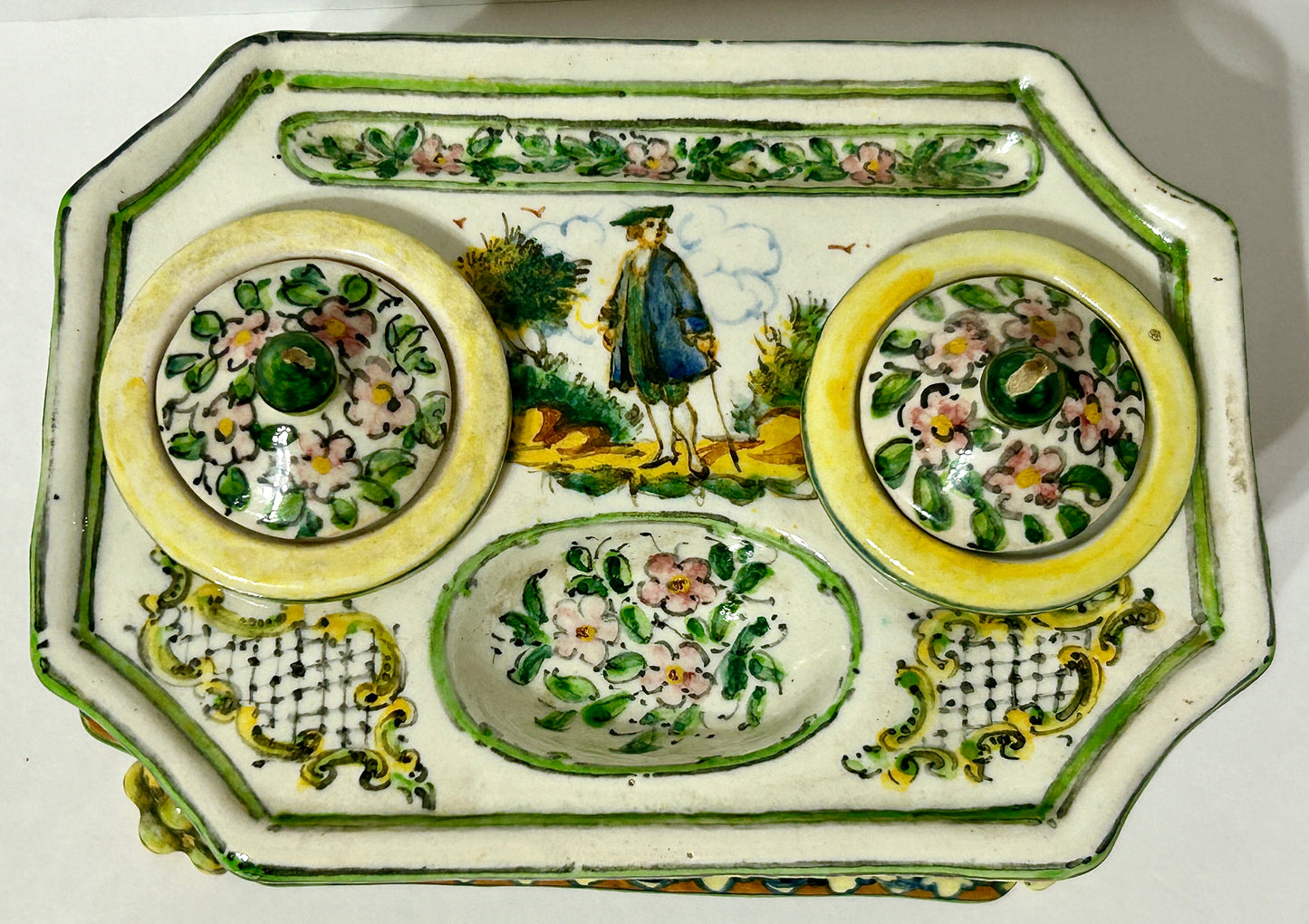 ANTIQUE ITALIAN FAIENCE INKWELL