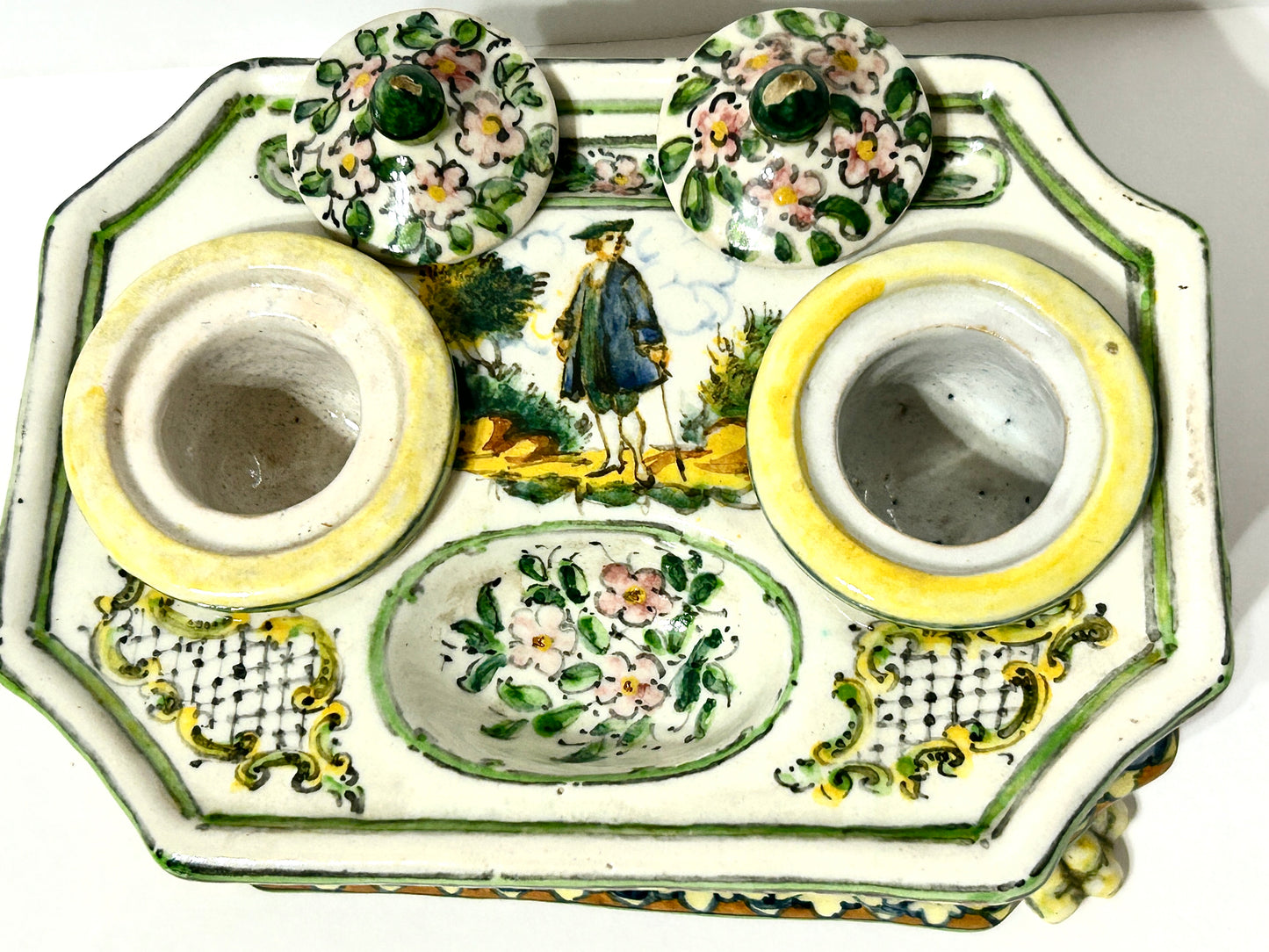 ANTIQUE ITALIAN FAIENCE INKWELL