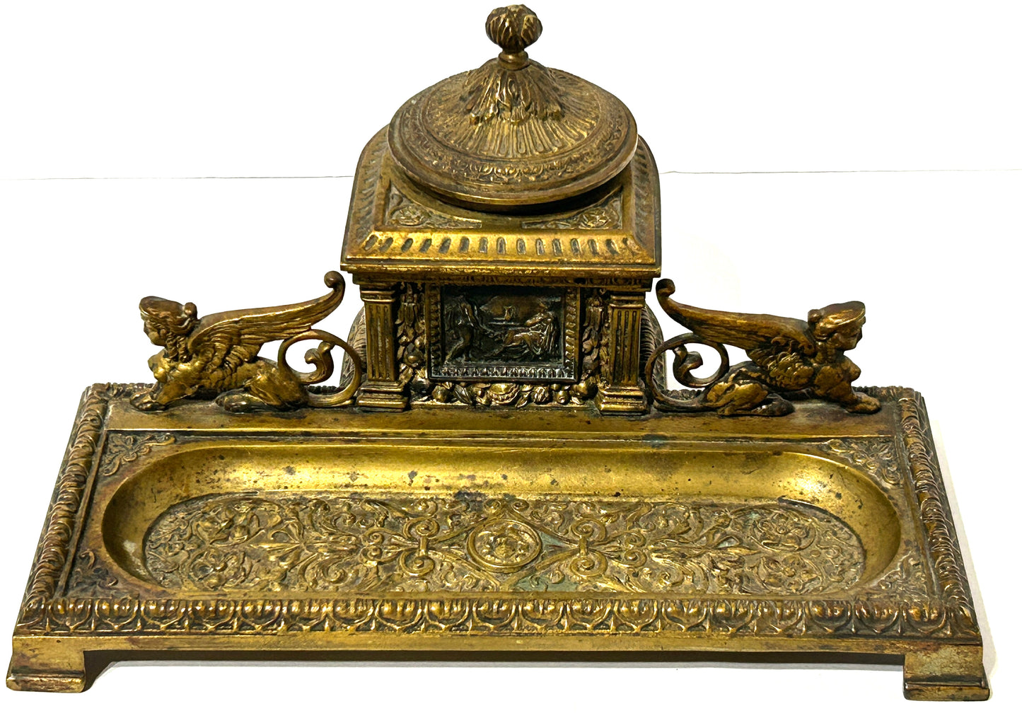 ANTIQUE BRONZE INWELL WITH FIGURES