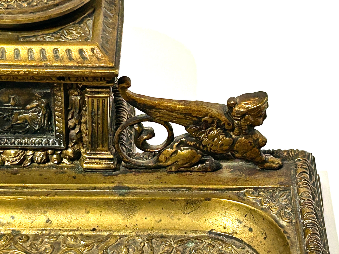 ANTIQUE BRONZE INWELL WITH FIGURES
