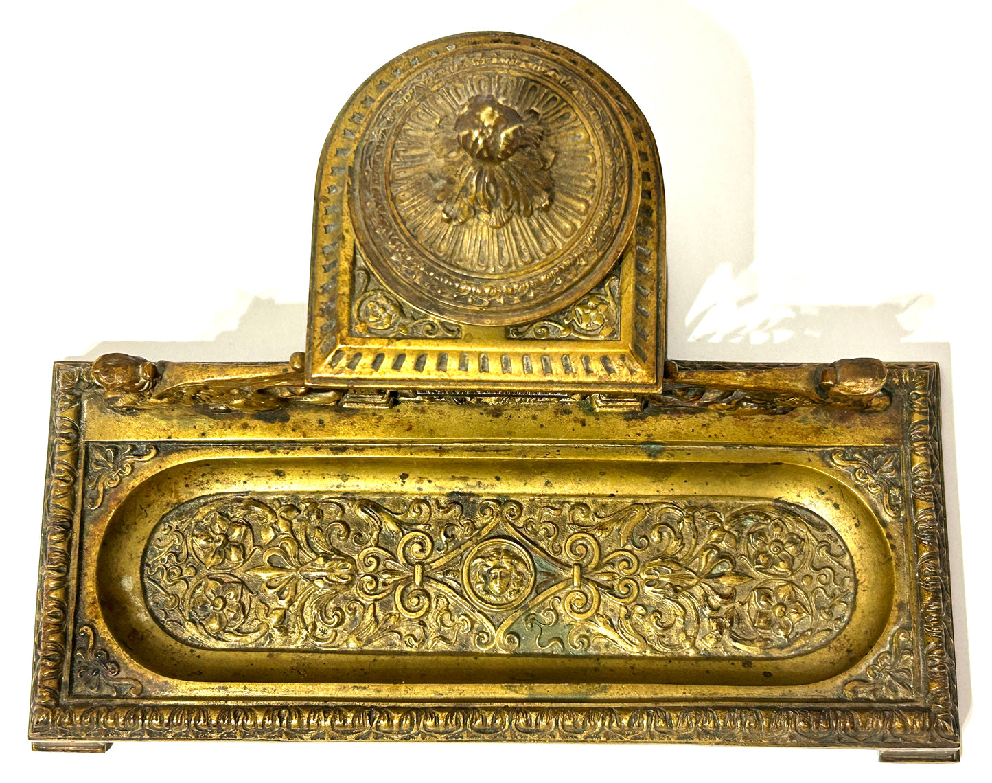 ANTIQUE BRONZE INWELL WITH FIGURES