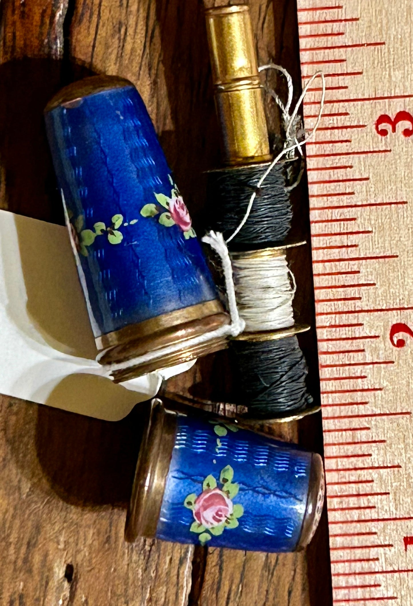 BLUE ENAMELED THIMBLE AND THREAD ANTIQUE CASE