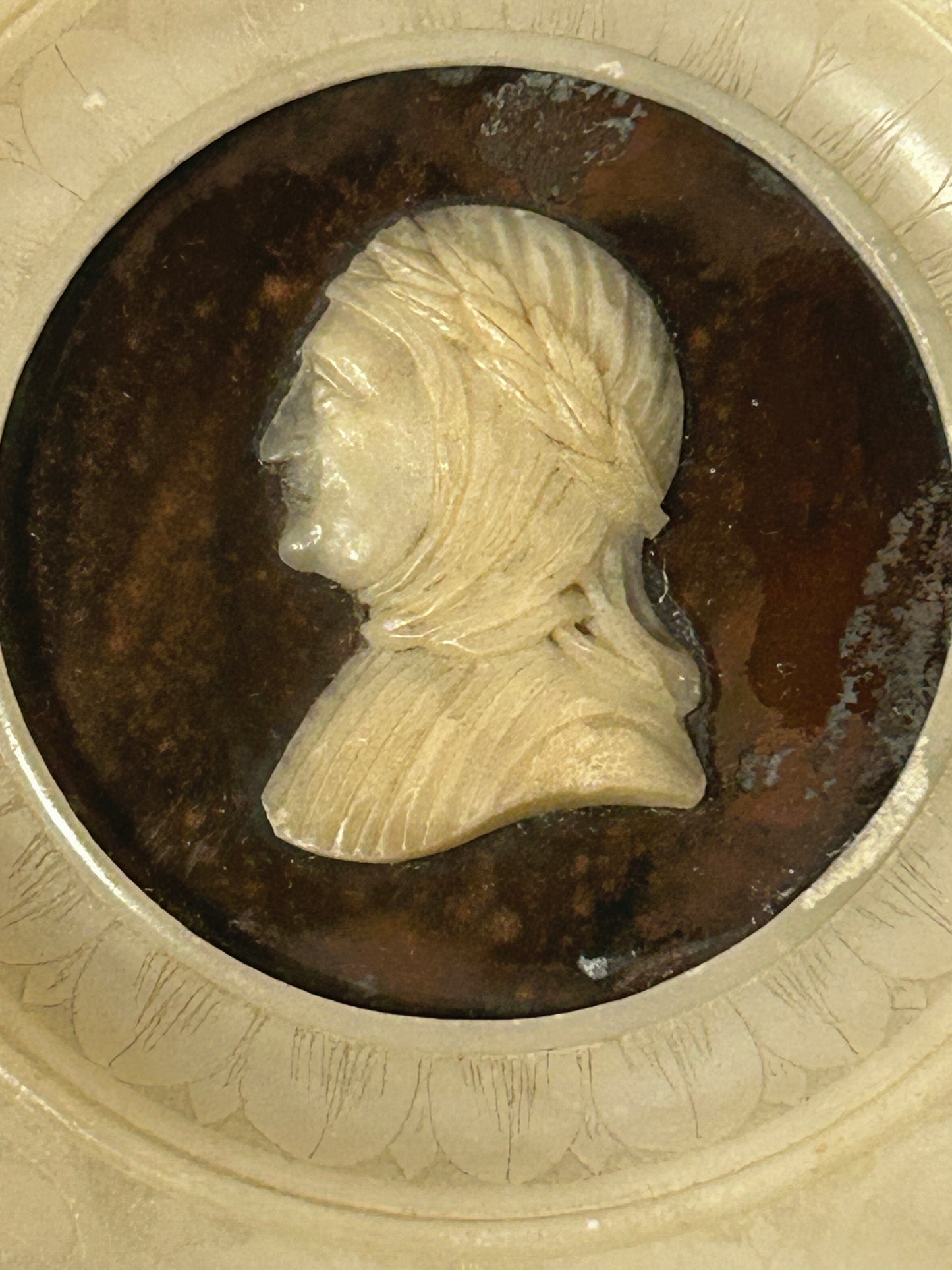 ANTIQUE CARVED MARBLE ALABASTER PLAQUE OF PERSON PROFILE