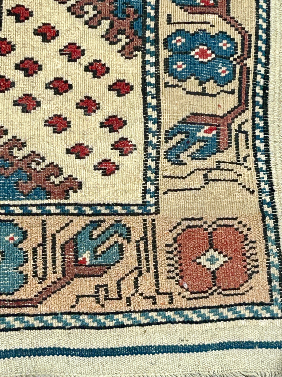 TRIBAL LARGE SIZE RUG IN REDS, BLUES, CREAMS
