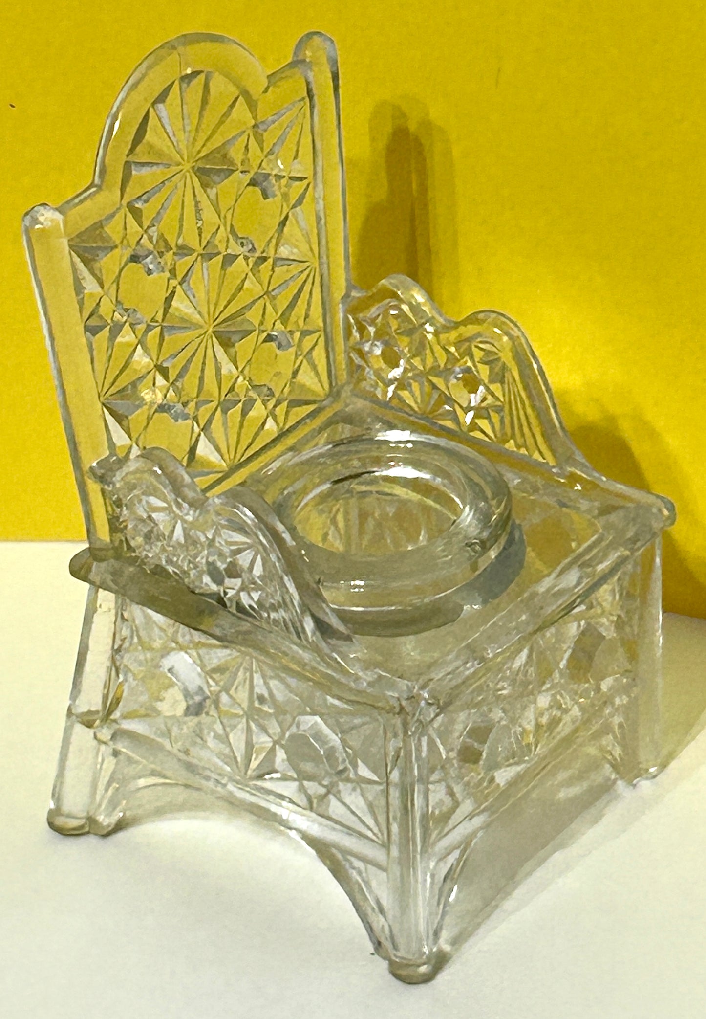 DAISY AND BUTTON PATTERN GLASS FIGURAL CHAIR INKWELL