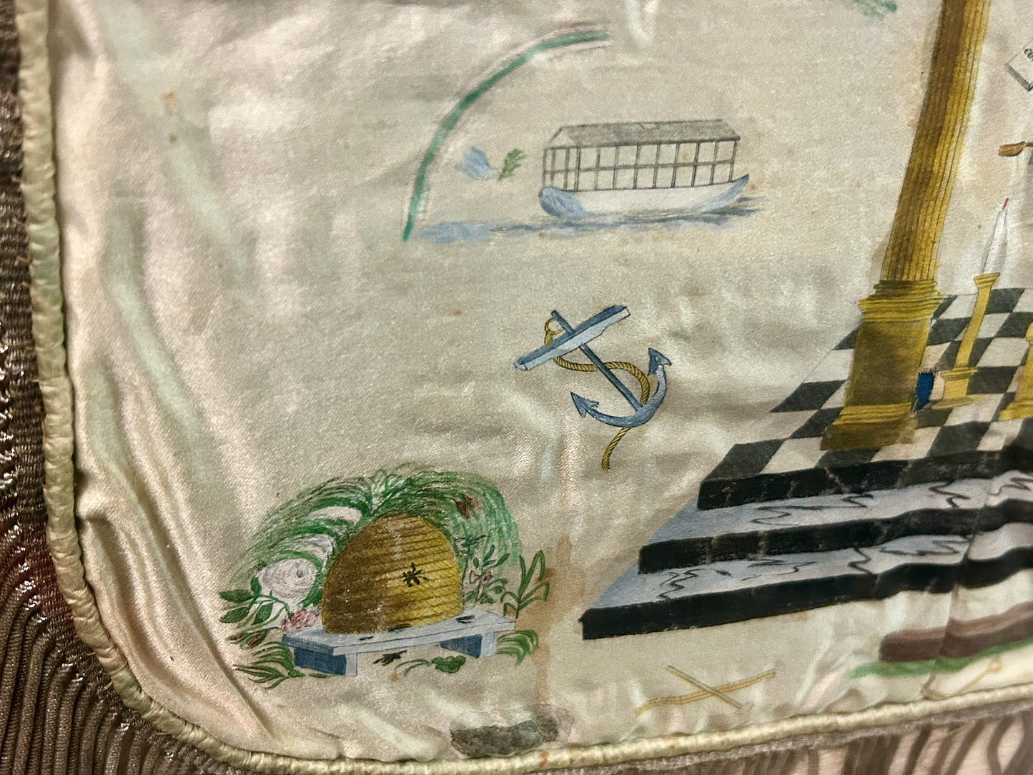 MASONIC ANTIQUE SILK 1800'S APRON