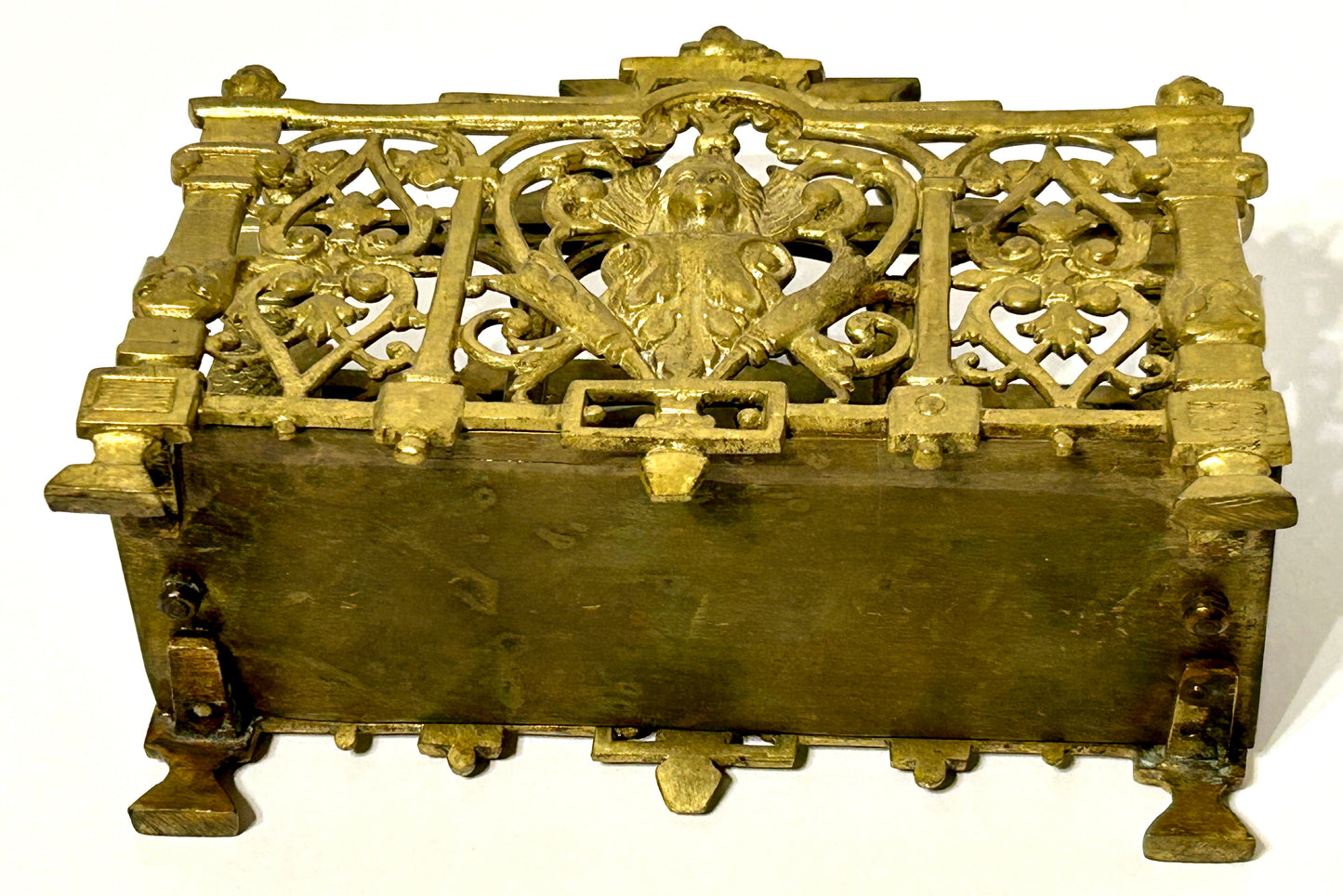 ANTIQUE BRASS FIGURAL HEADS LETTER HOLDER