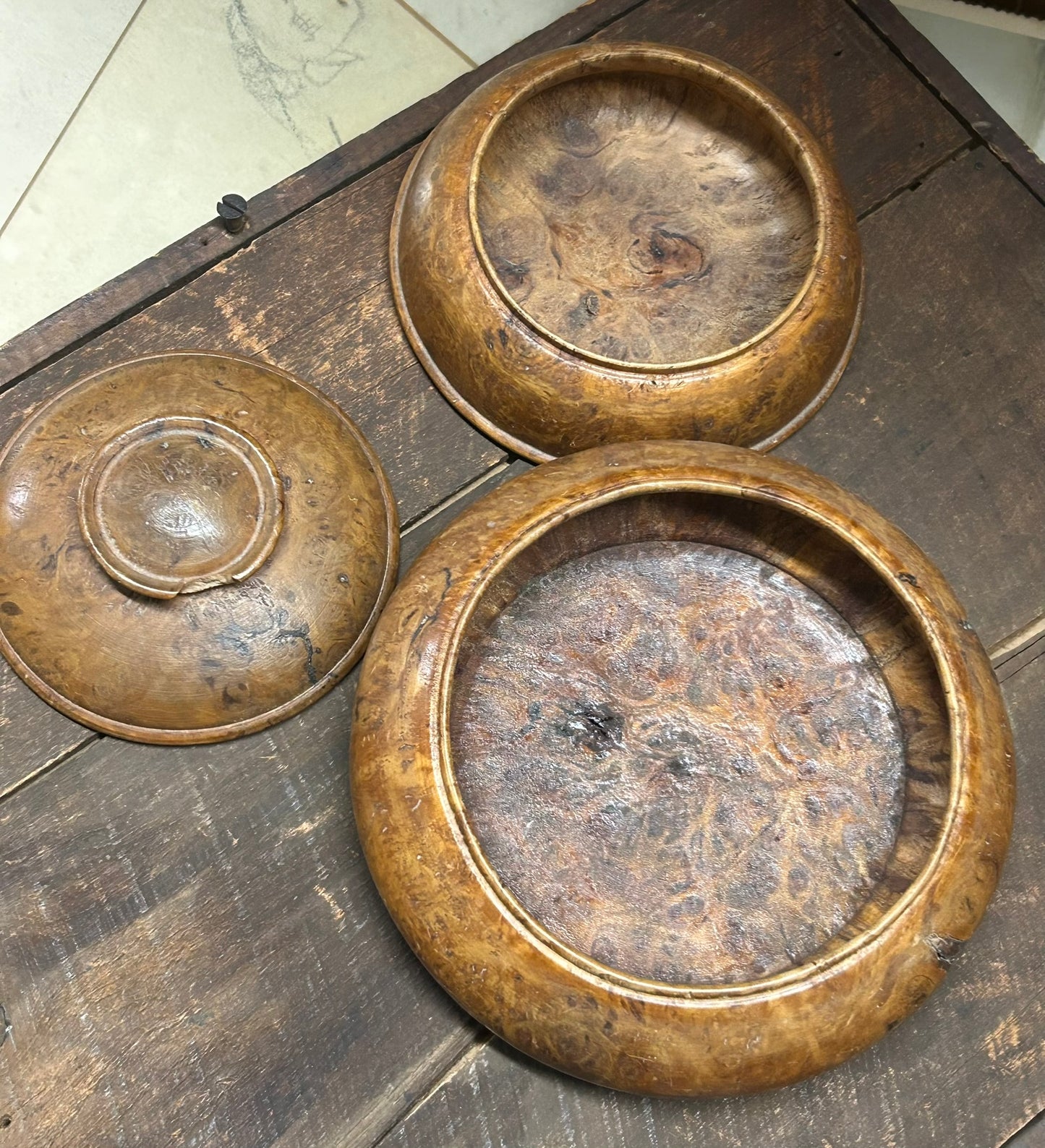 BURL WOOD DOUBLE ROUND ANTIQUE BOX