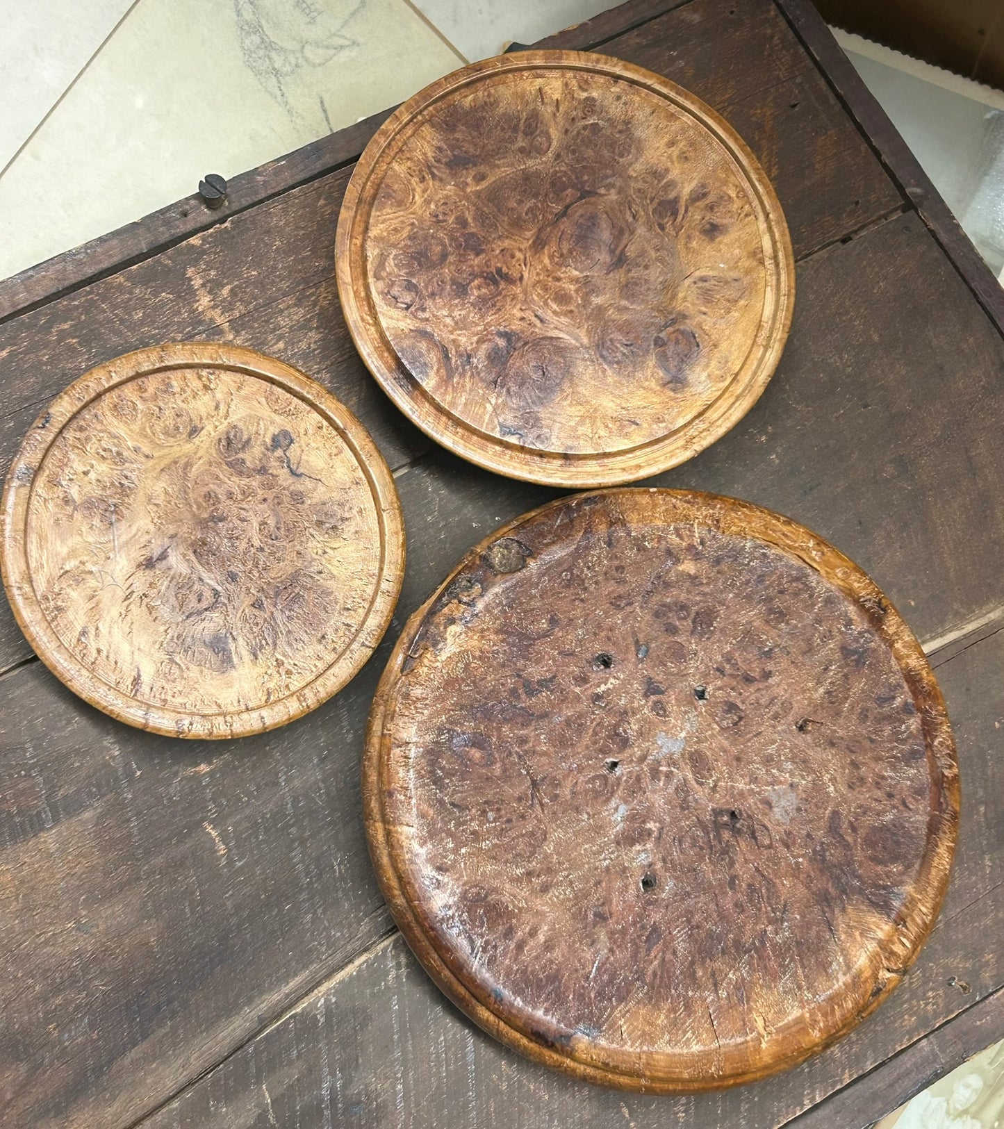 BURL WOOD DOUBLE ROUND ANTIQUE BOX