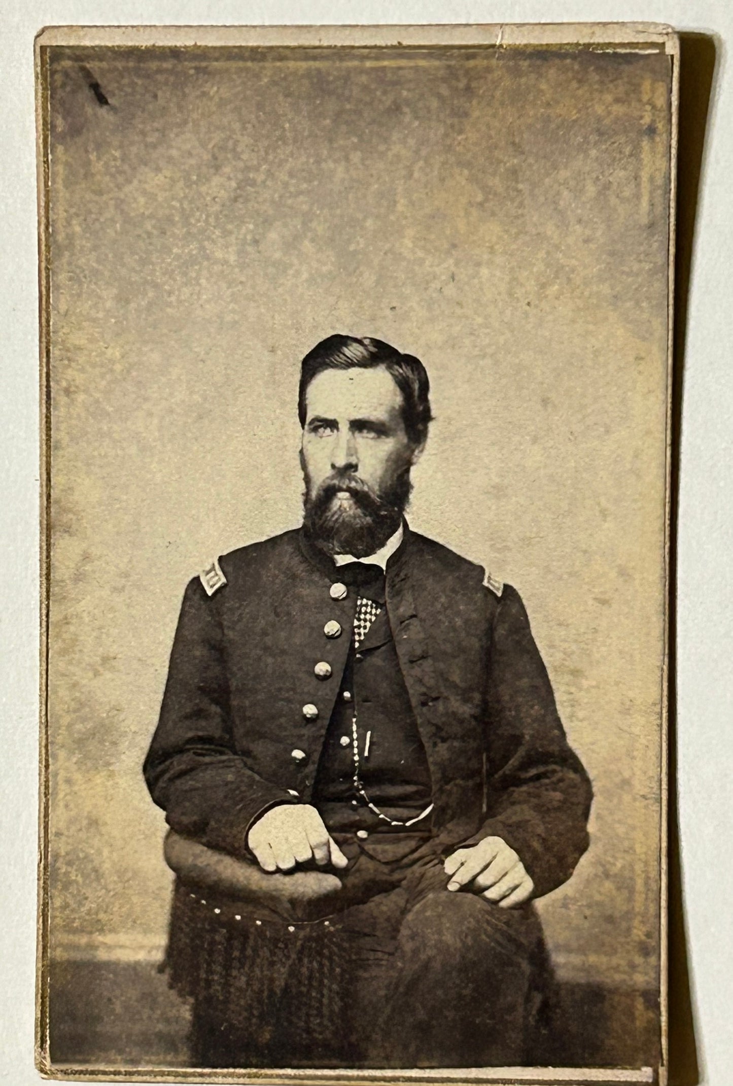 CIVIL WAR OFFICER OF THE DAY RED SASH COMPLETE WITH IDENTIFIED PHOTO IN UNIFORM AND OTHER PHOTOS