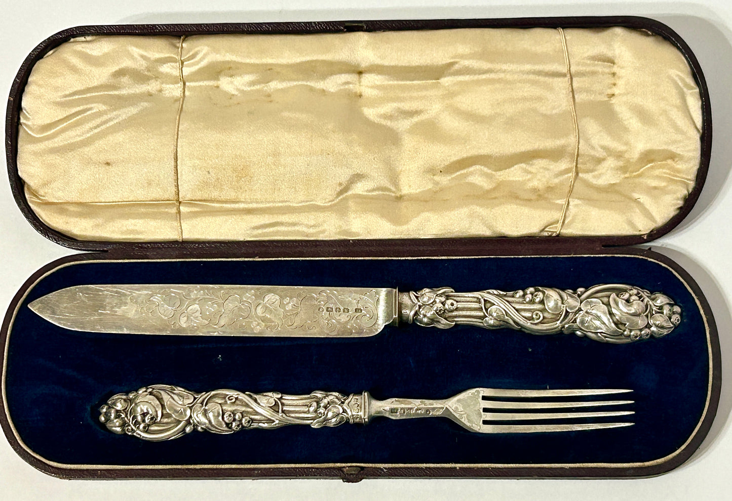STERLING SILVER ANTIQUE FISH SET