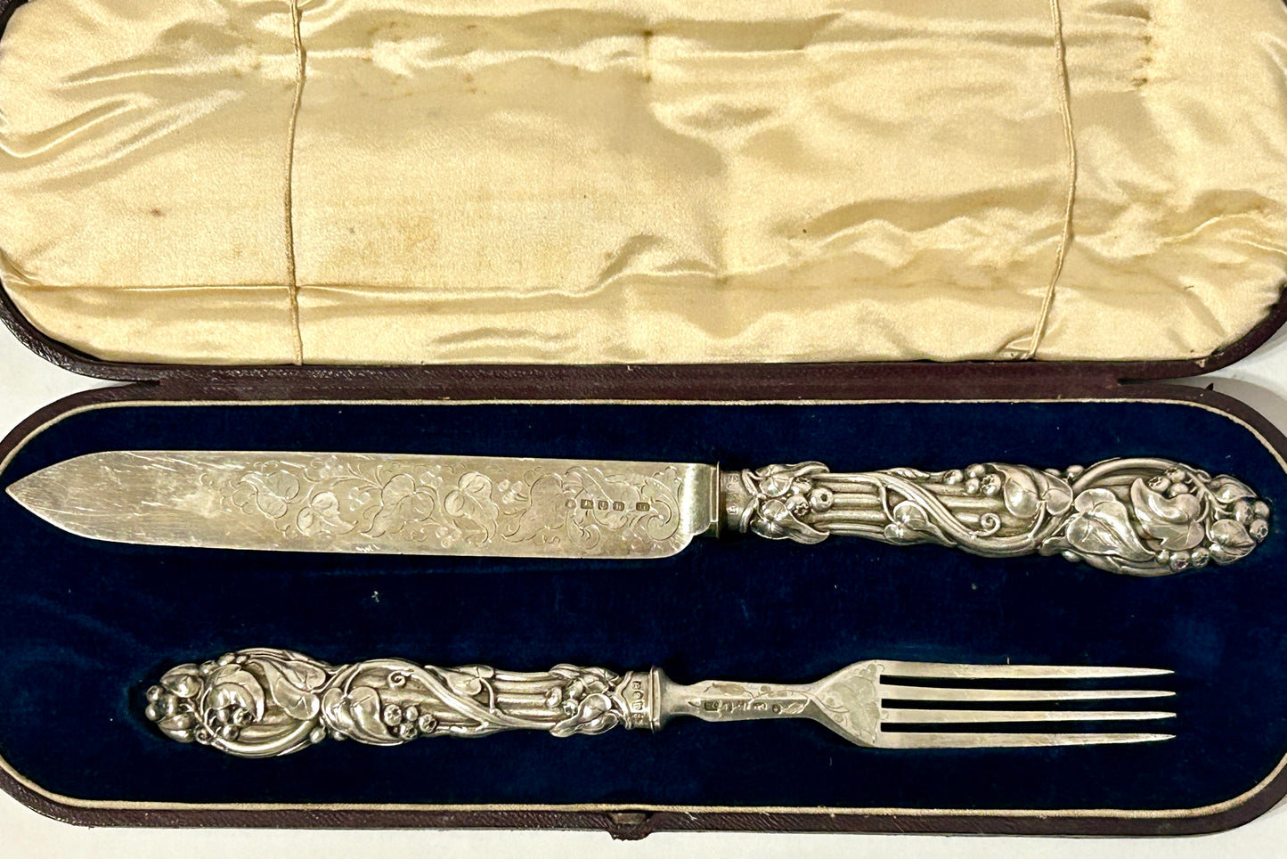 STERLING SILVER ANTIQUE FISH SET