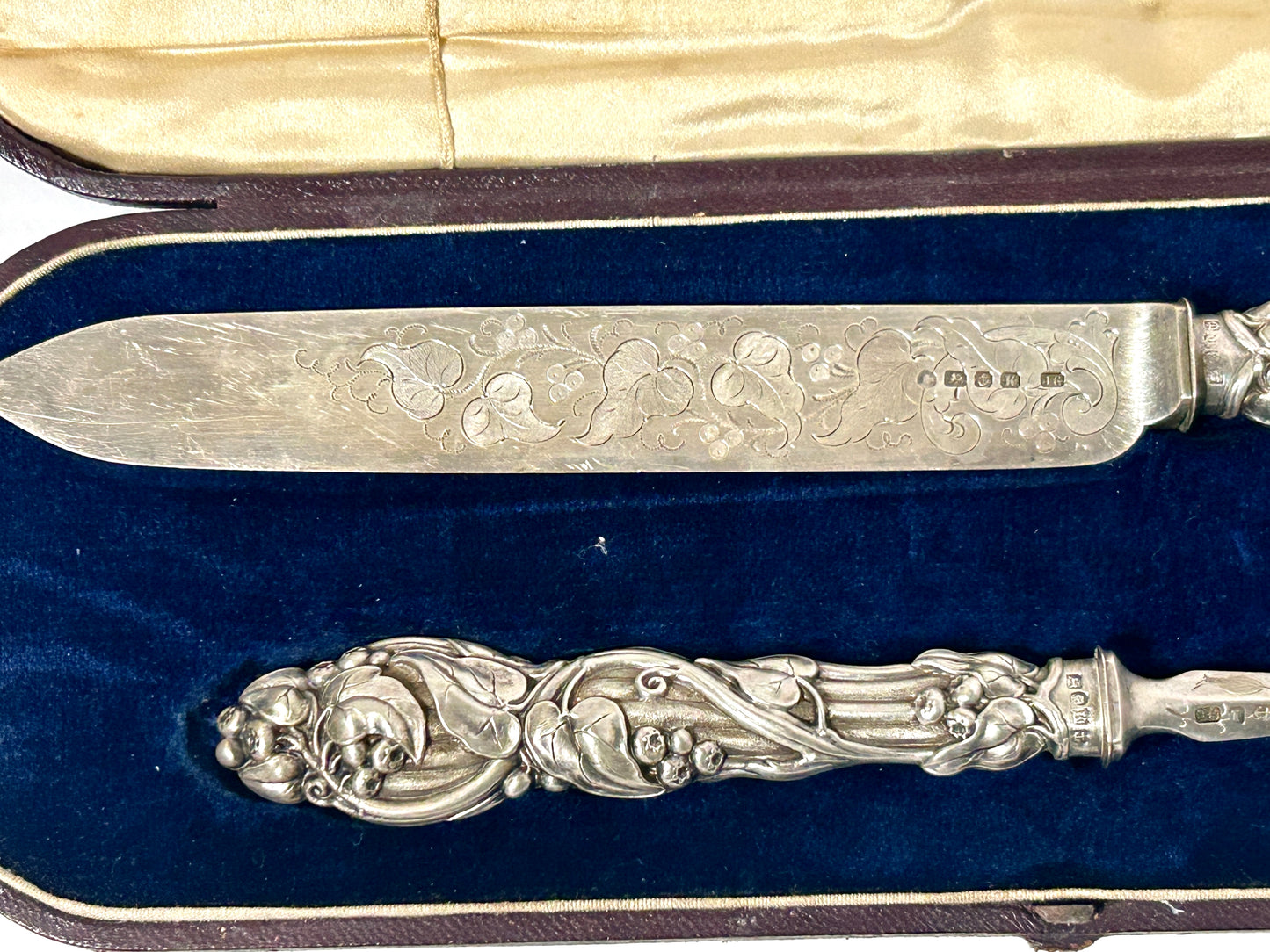 STERLING SILVER ANTIQUE FISH SET