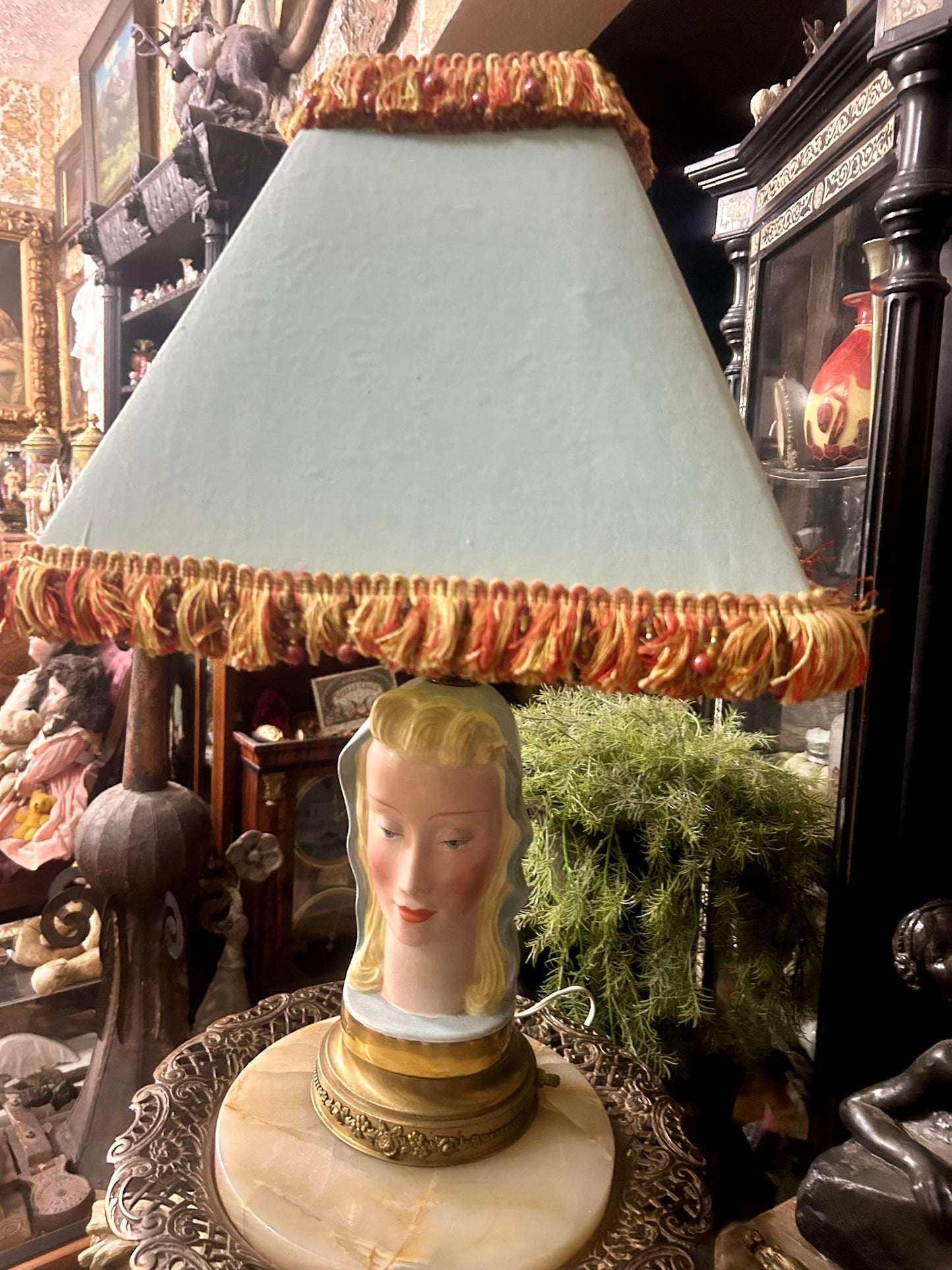 RETRO FIGURAL CERAMIC FEMALE HEAD LAMP