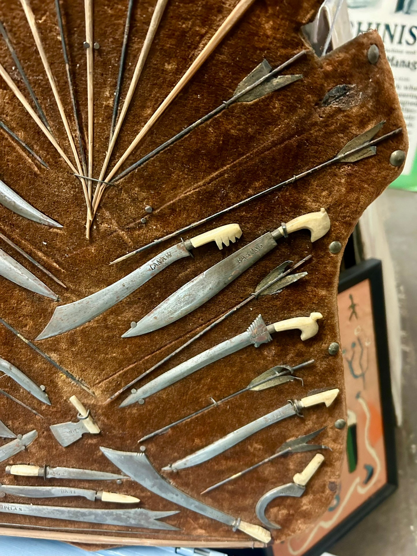 MINI EDGED WEAPONS COLLECTION BROUGHT BACK BY SPANISH AMERICAN WAR SOLDIER