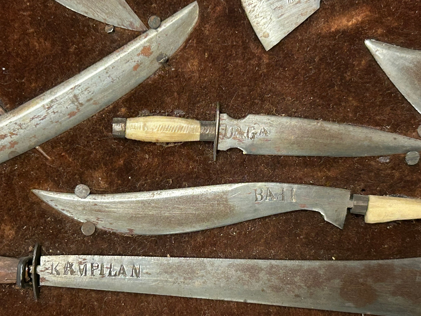 MINI EDGED WEAPONS COLLECTION BROUGHT BACK BY SPANISH AMERICAN WAR SOLDIER
