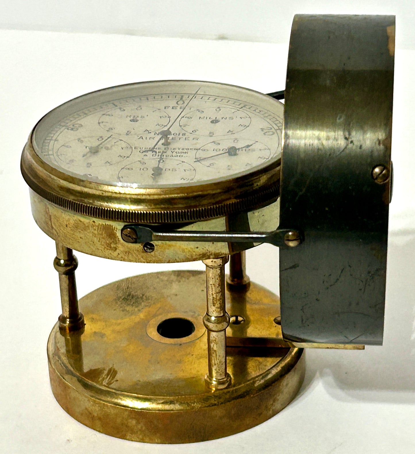 AIR METER BY EUGENE DIETZEN & CO. NEW YORK DEVICE