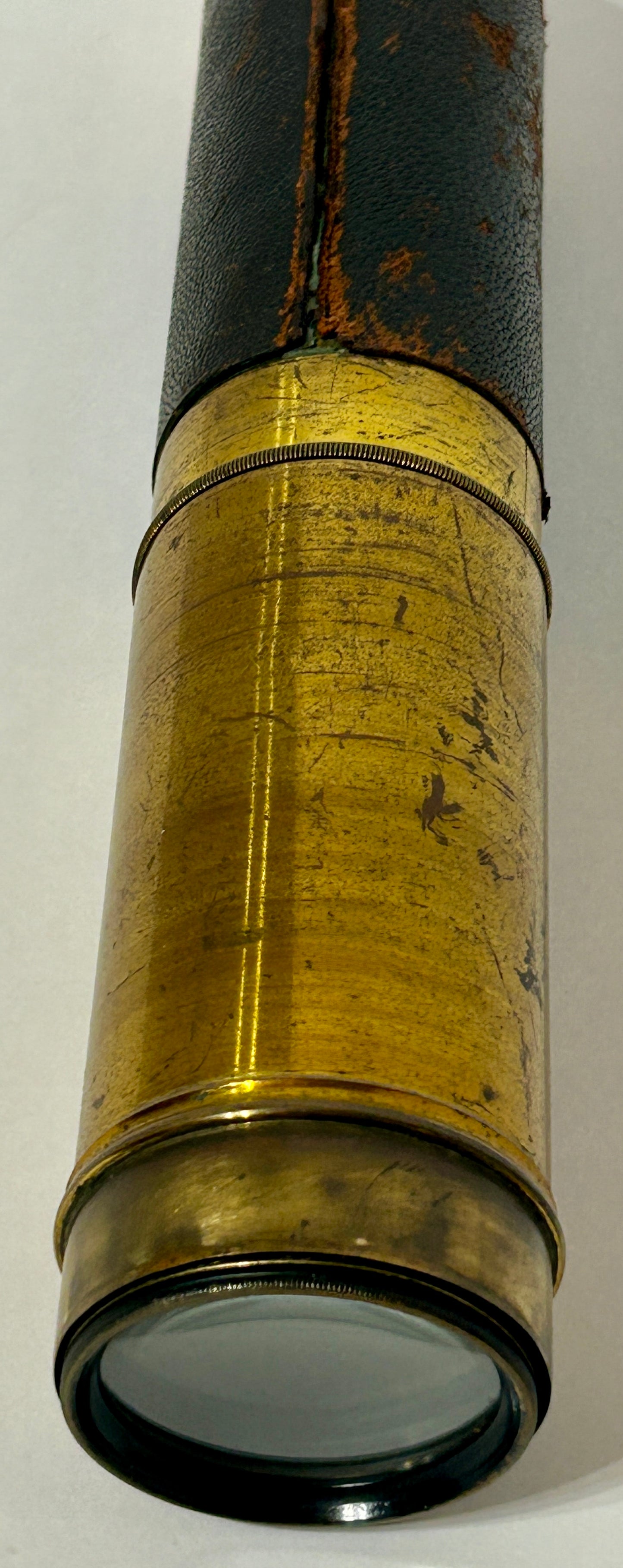 ANTIQUE TELESCOPE BRASS AND LEATHER