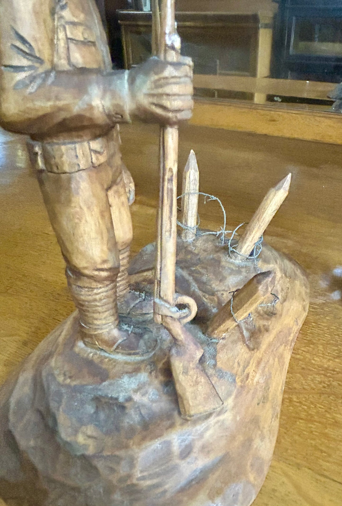 JIM MAXWELL WOOD CARVING OF WORLD WAR I SOLDIER