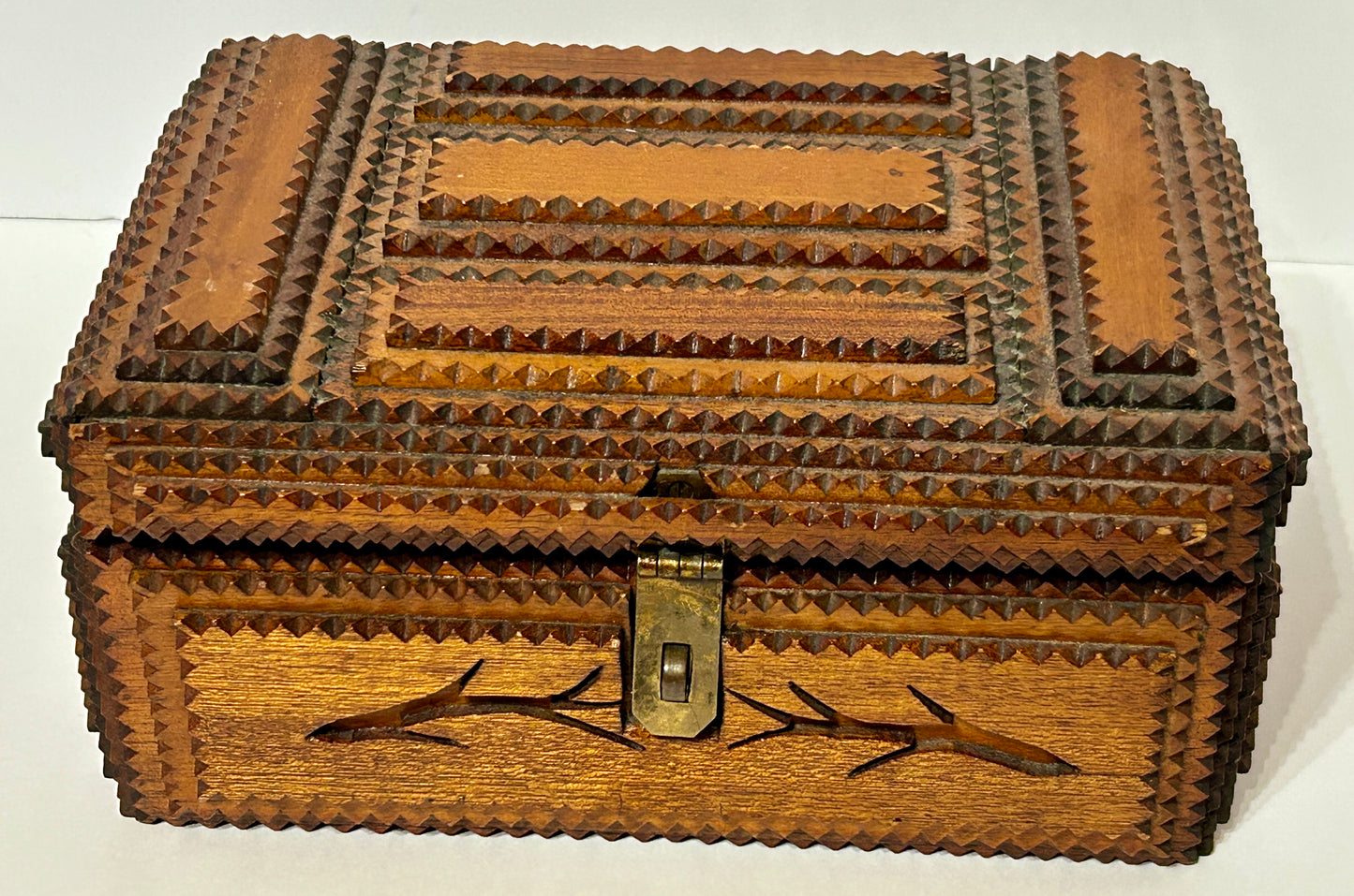 TRAMP ART ANTIQUE JEWELRY BOX