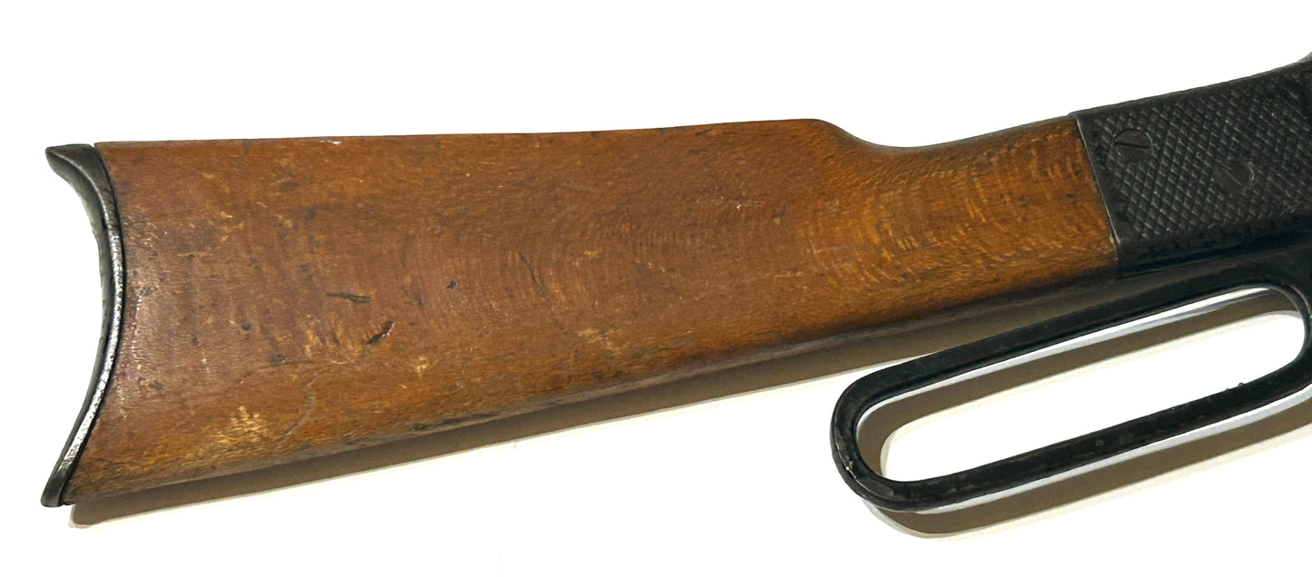 ANTIQUE AIR RIFLE COLUMBIAN BAILY COMPANY LEVER ACTION AIR RIFLE WITH SQUIRREL DESIGN 1895