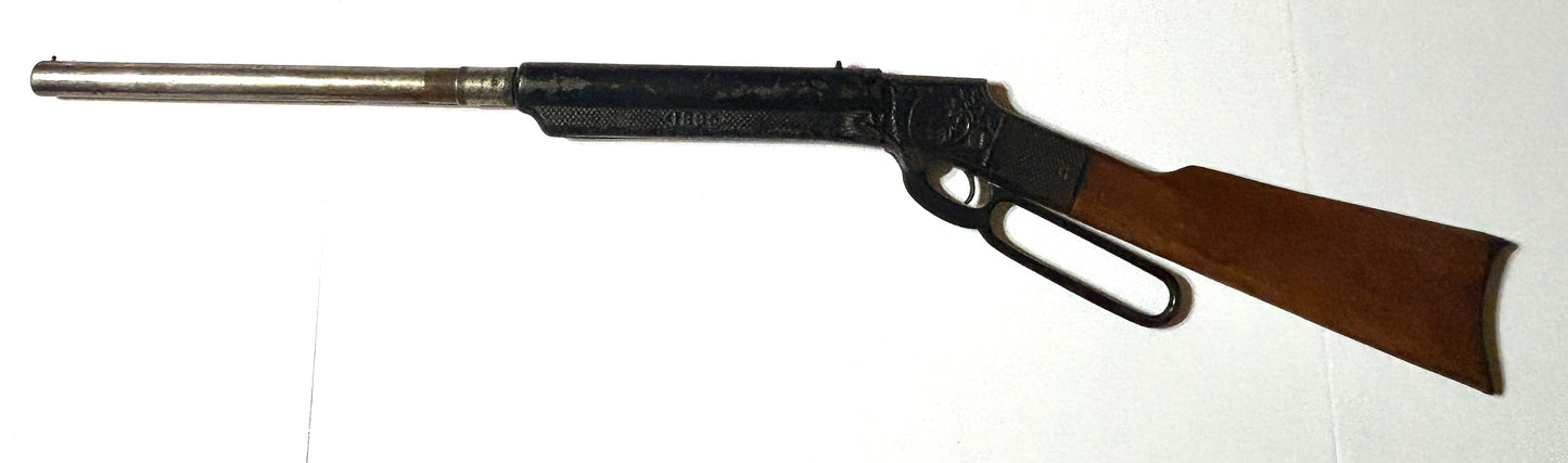 ANTIQUE AIR RIFLE COLUMBIAN BAILY COMPANY LEVER ACTION AIR RIFLE WITH SQUIRREL DESIGN 1895