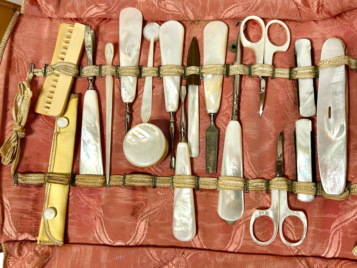 ANTIQUE MOTHER OF PEARL LARGE MANICURE SET