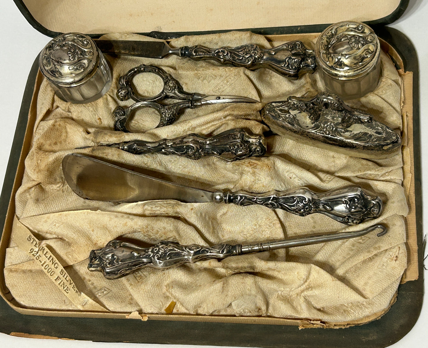 ANTIQUE STERLING SILVER DRESSER SET