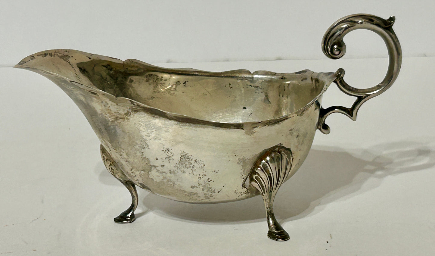 ANTIQUE STERLING SILVER SAUCE BOAT BY WM, HUTTON & SONS