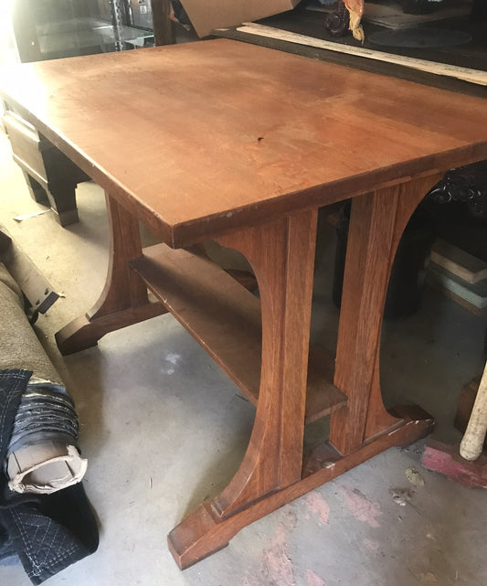 STICKLEY QUAINT OAK ARTS AND CRAFTS LIBRARY TABLE