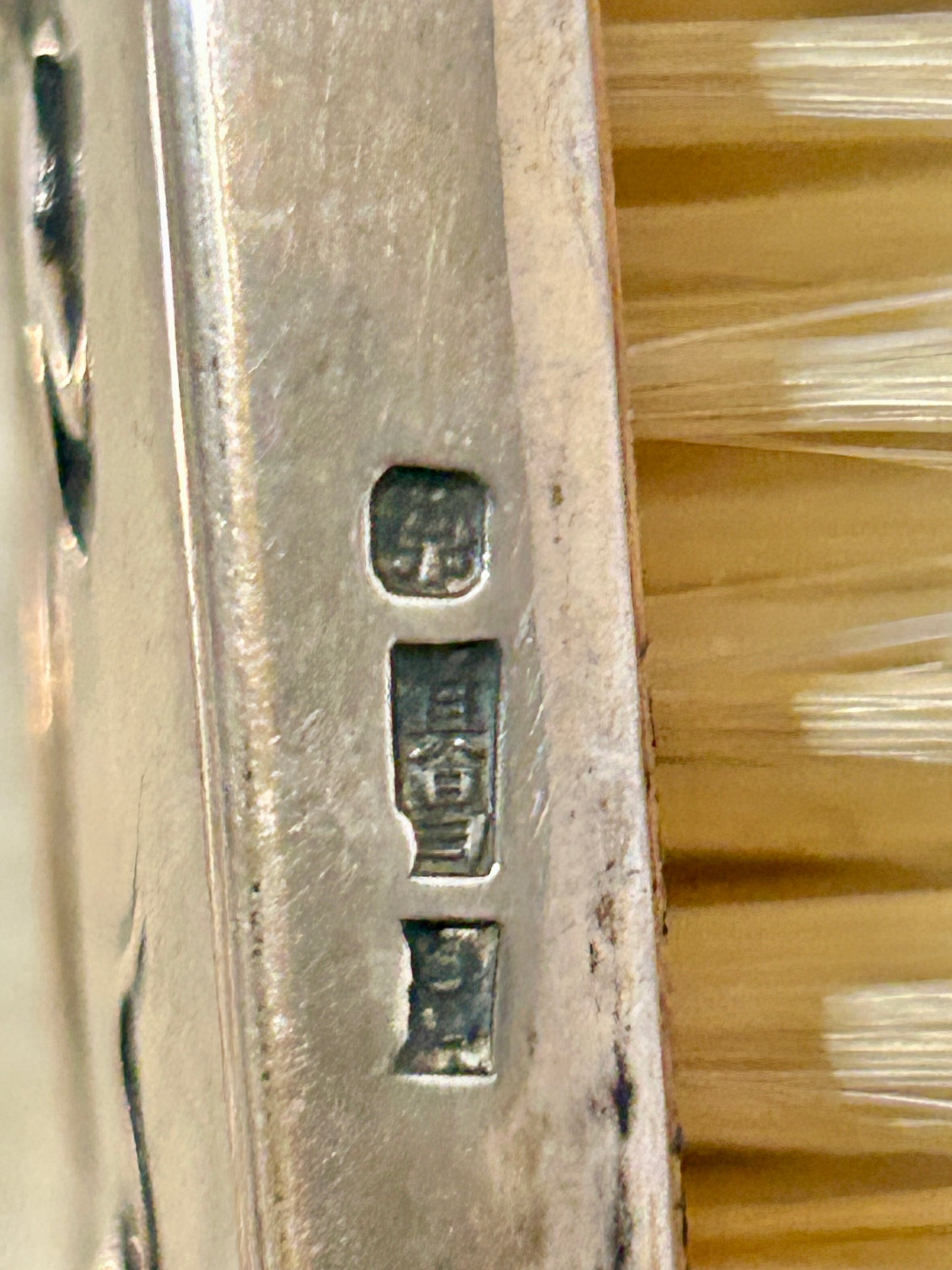 ANTIQUE CHINESE STERLING SILVER BRUSH AND MIRROR WITH 4 TOE DRAGON