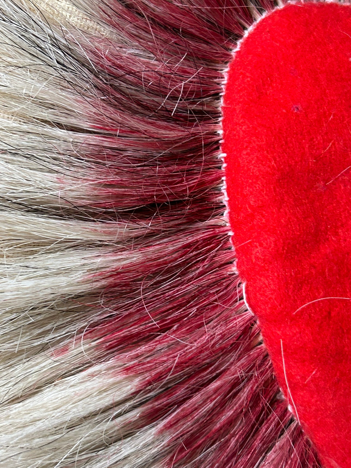 NATIVE AMERICAN RED AND WHITE HAIR ROACH