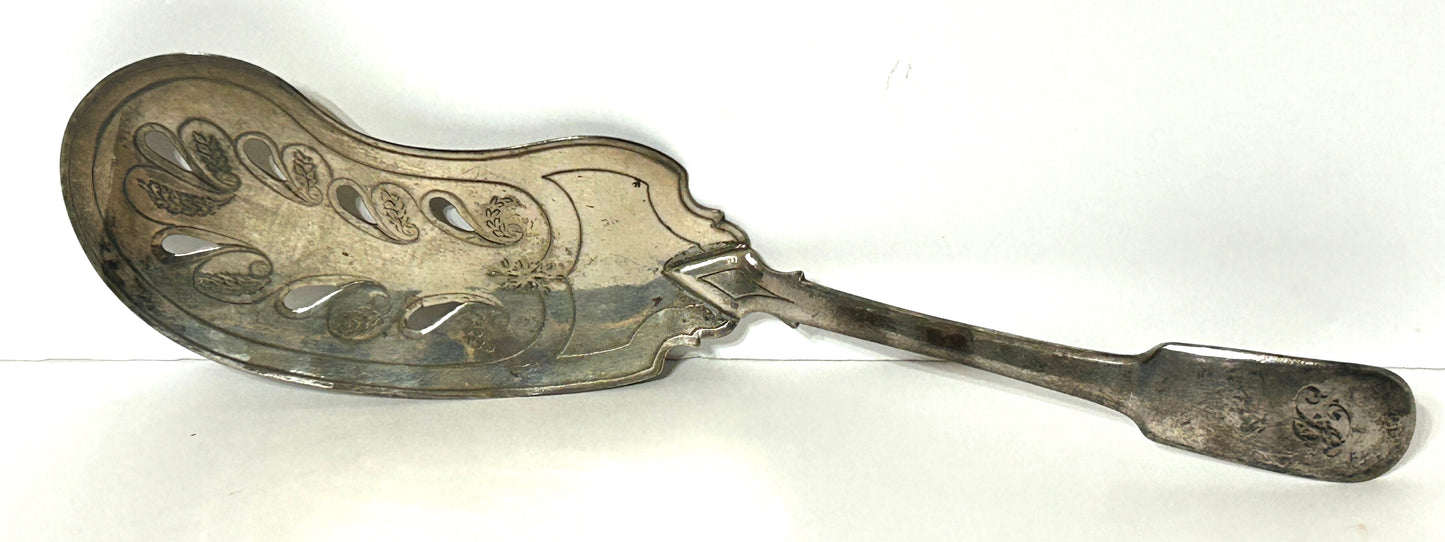 SILVER FISH SERVER BY ROBERT GRAY & SON GLASGOW PRE 1852