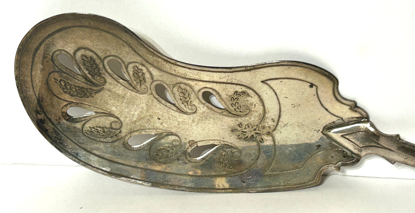 SILVER FISH SERVER BY ROBERT GRAY & SON GLASGOW PRE 1852