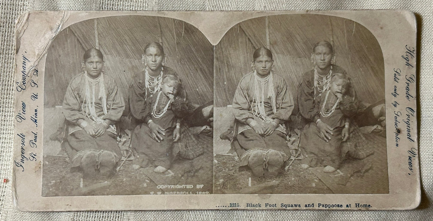 NATIVE AMERICAN BLACK FOOT SQUAWS STEREO VIEW CARD